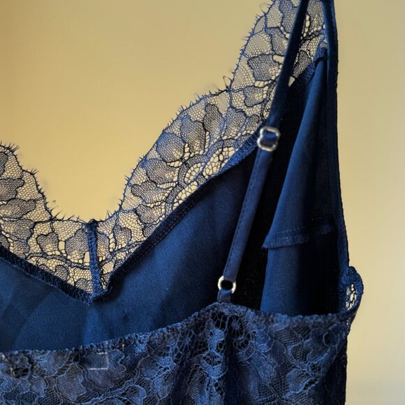 🔥Victoria’s Secret Silk Slip Dress Navy Blue S Adjustable High-Low Hem - Trendy - Picture 7 of 8